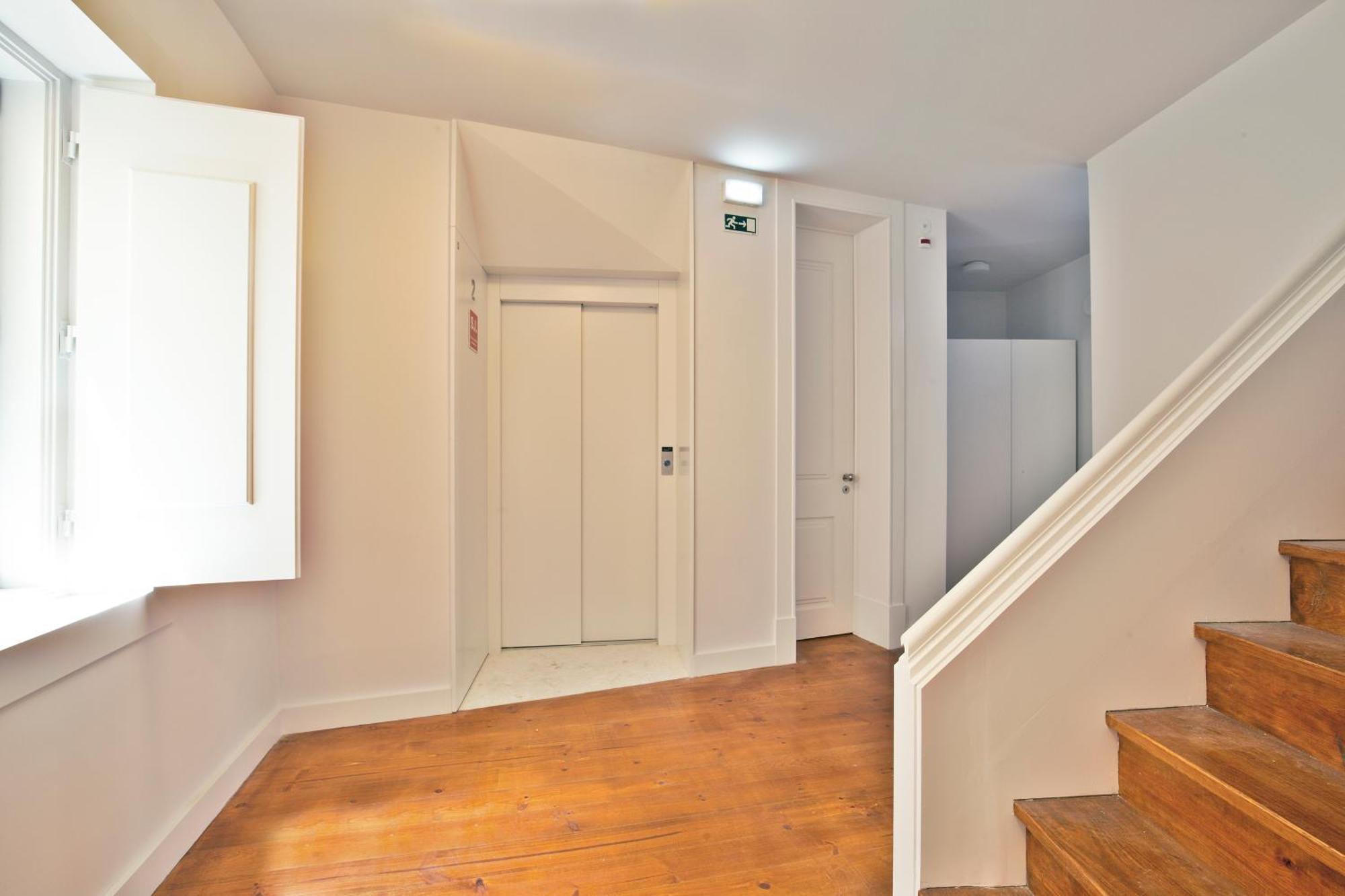 Lisbon Five Stars Apartments Combro 7 Eksteriør billede